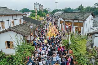 梅开二度！英超官方：戈麦斯当选狼队2-1热刺全场最佳球员